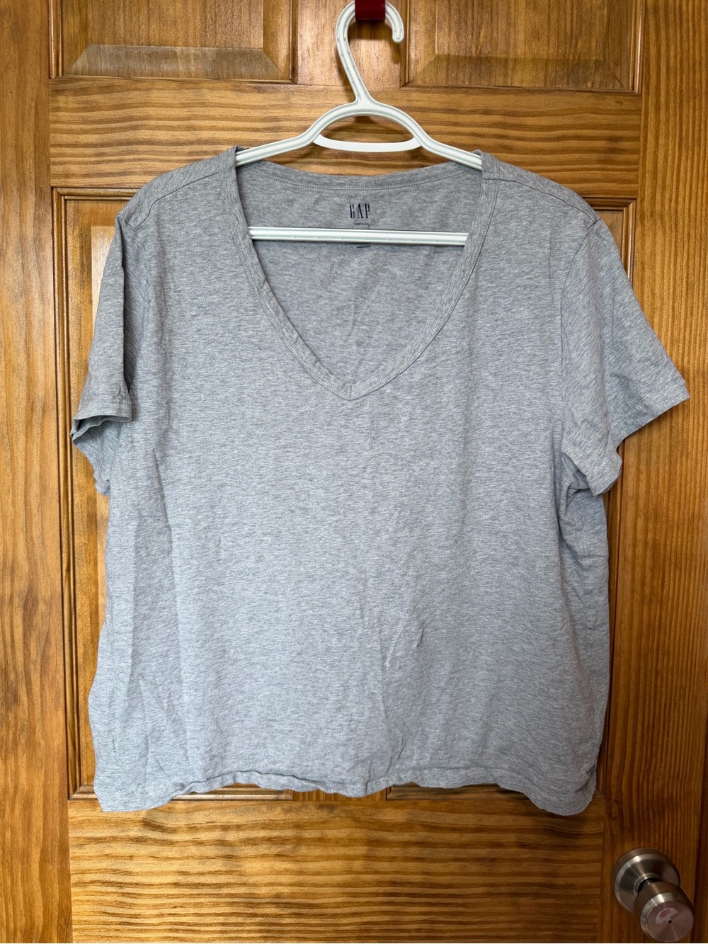 Lot of 3 GAP Organic Cotton V-Neck Tee (2 Light Gray & 1 Navy Blue)- Size XL